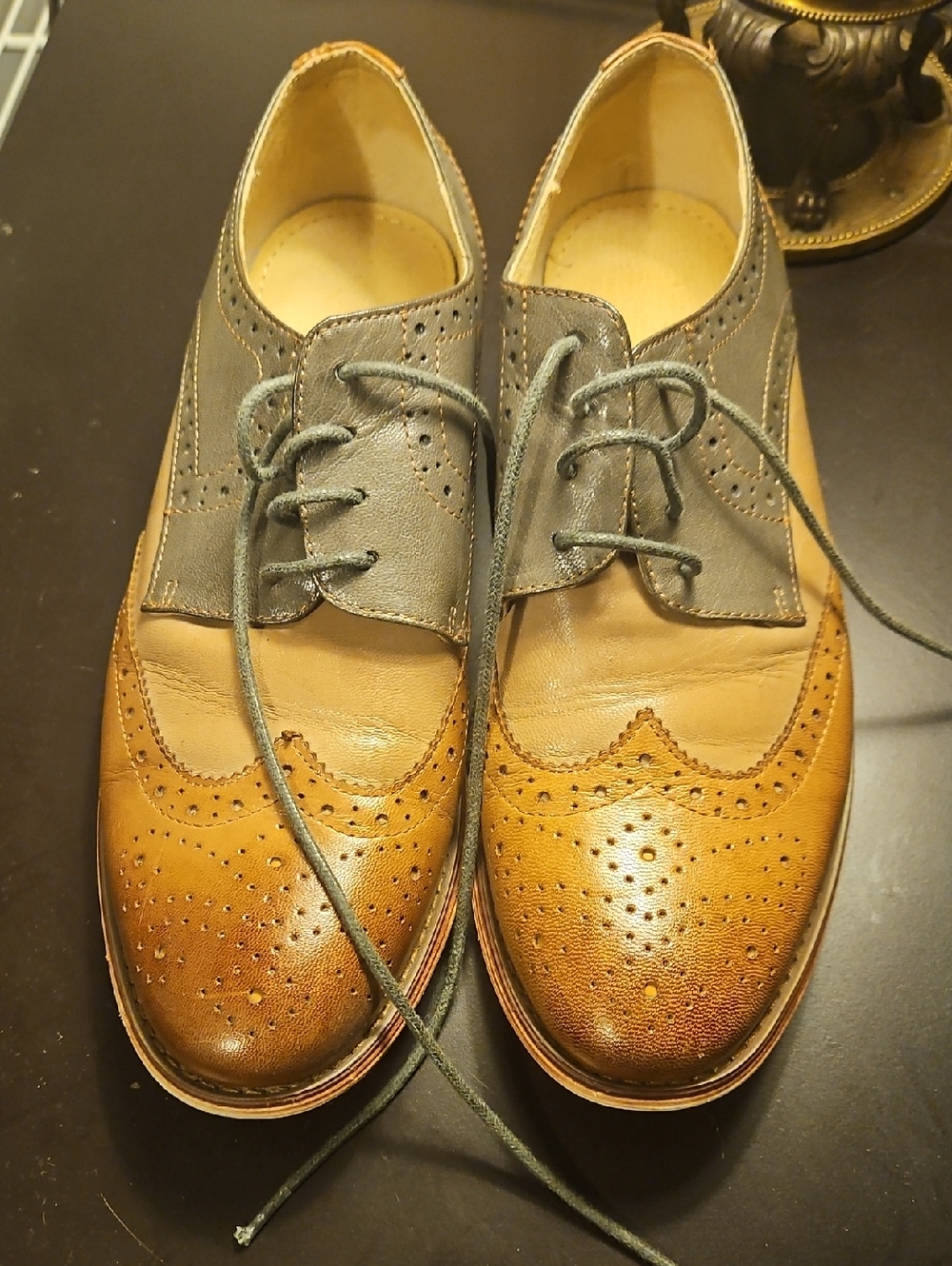 women's Two-Tone Wingtip Oxford Dress Shoes - Tan and Gray